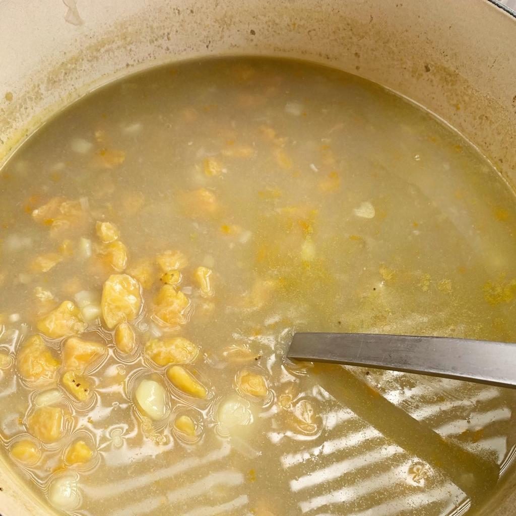 Sopa De Plátano Casa Tiz 